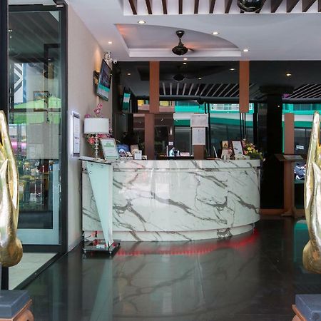 Hemingways Silk Hotel Patong Esterno foto
