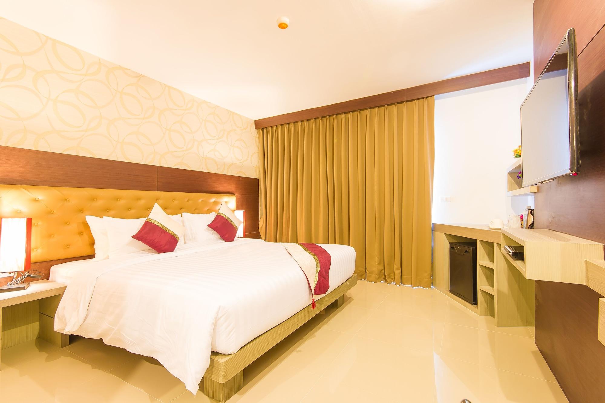 Hemingways Silk Hotel Patong Esterno foto