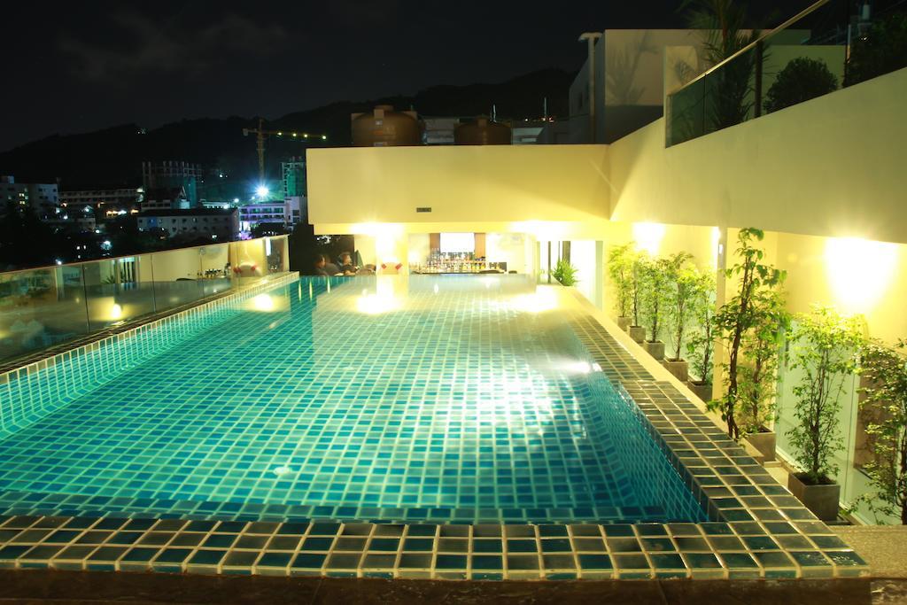 Hemingways Silk Hotel Patong Esterno foto