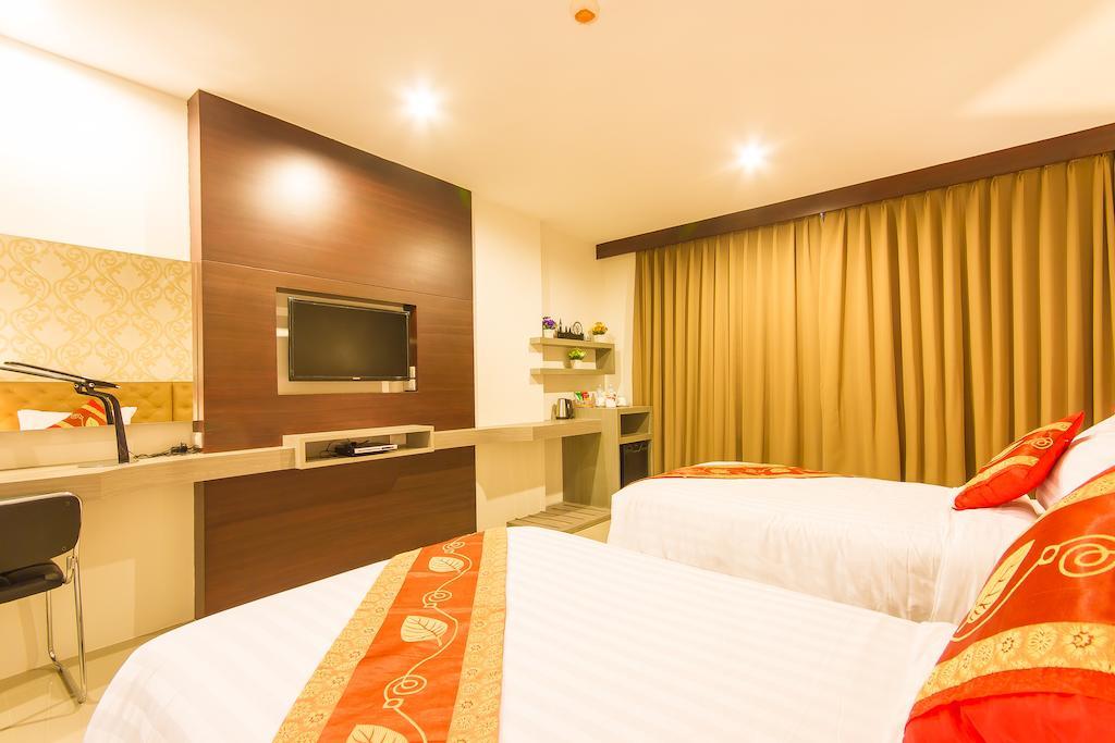 Hemingways Silk Hotel Patong Camera foto