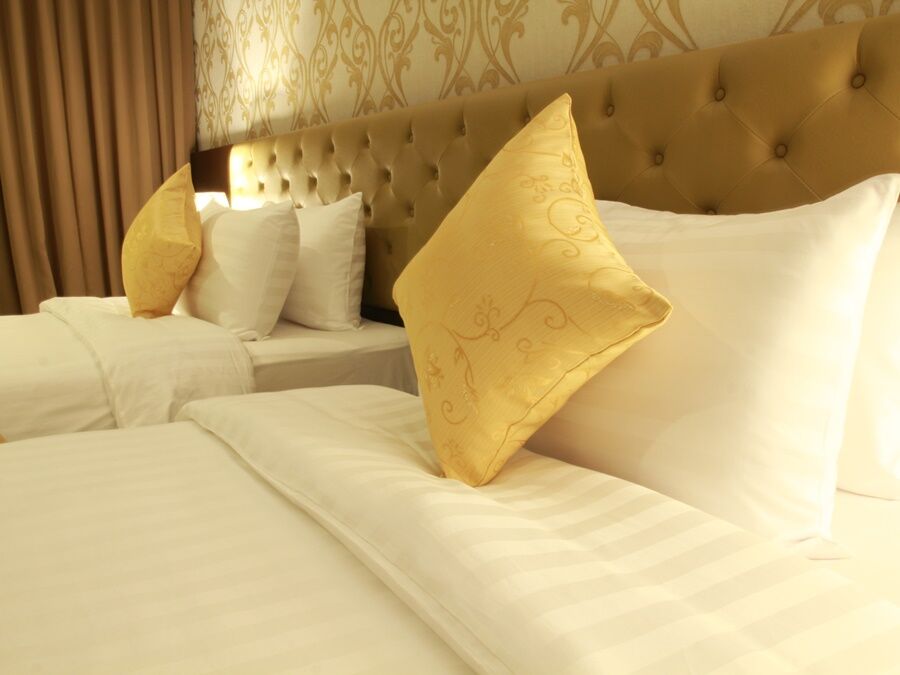 Hemingways Silk Hotel Patong Esterno foto