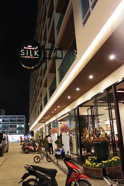 Hemingways Silk Hotel Patong Esterno foto